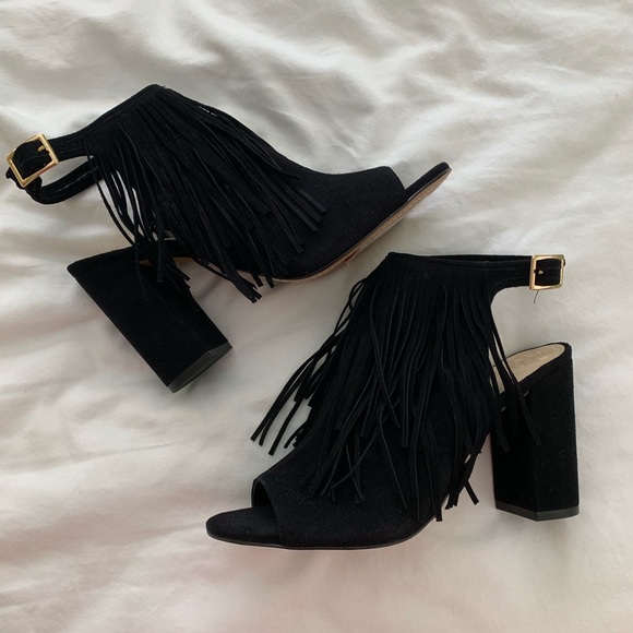 Vince Camuto Shoes - Vince Camuto Black Suede Fringe Heels